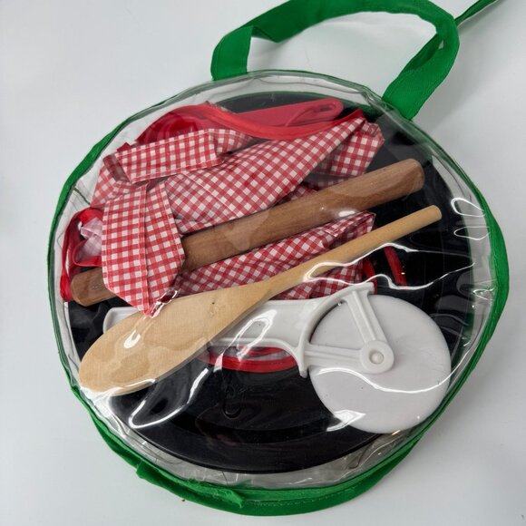 Kids Pizza Set 10 Piece Set  New in Package  Bed Bath And Beyond Ages 3+ - Picture 2 of 3